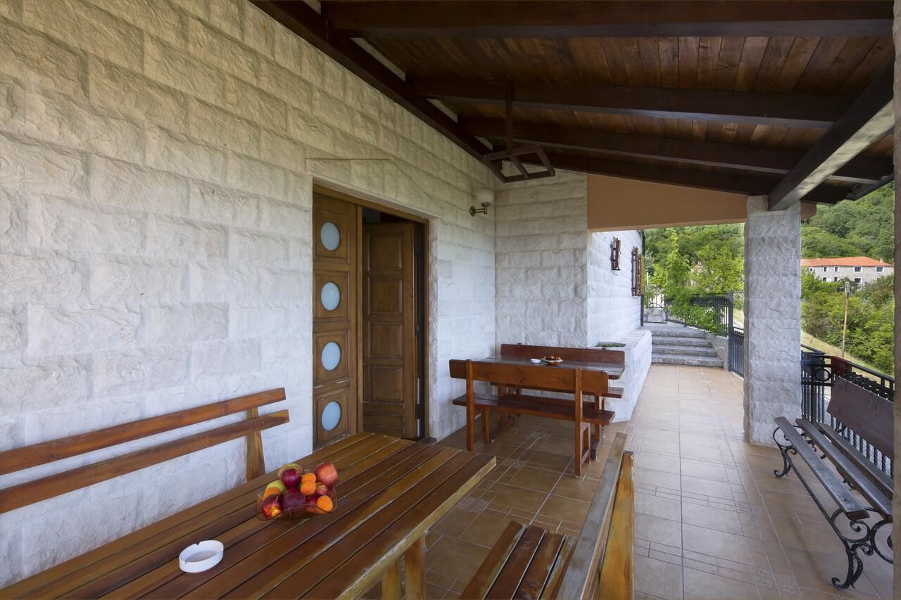 Виллы Robinson`s house Kruševica-32