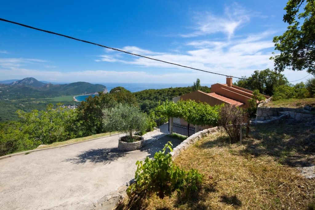 Виллы Robinson`s house Kruševica-54