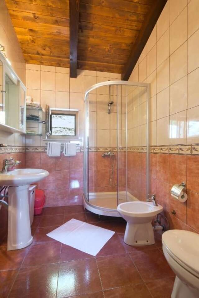 Виллы Robinson`s house Kruševica-68